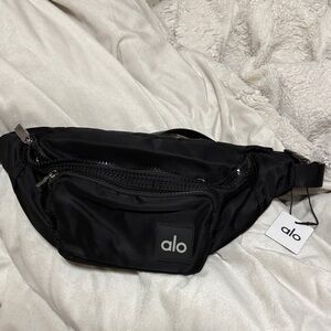 ALO Yoga Black Belt Bag for Men